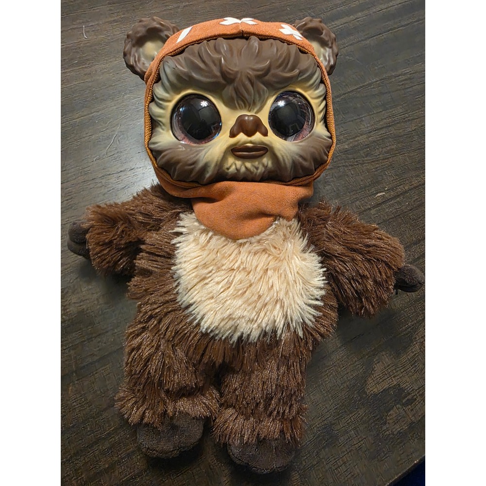 Mattel Star Wars Wicket the Ewok Plush HGB99 Brown Shaggy Fur Vinyl Face 8 inch